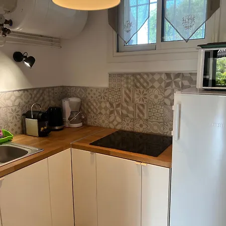 4 Personnes Face A La Roquebrune-sur Argens